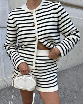 Nina Stribet Strikket Sæt - Khaia