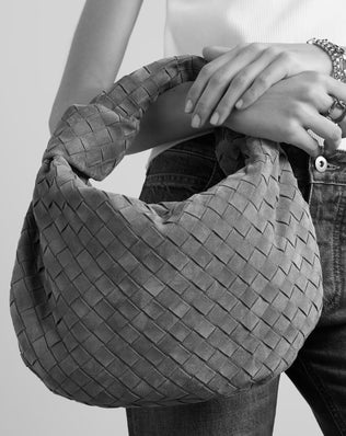 Fiona Flettet Taske - 40 cm (vegansk ruskind) - Skuldertasker - Khaia