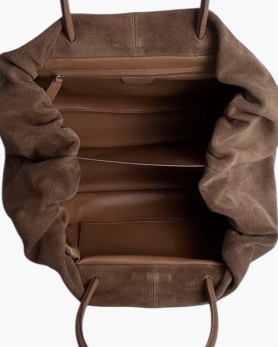 Rummelig taske i ruskind