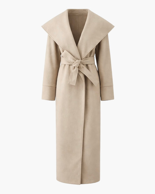 Lang jakke med bred krave