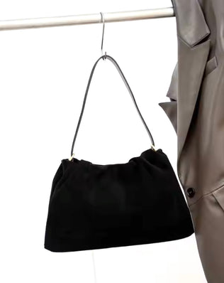 Nola Lille Skuldertaske - Ægte ruskind - Sort - Små tasker - Khaia