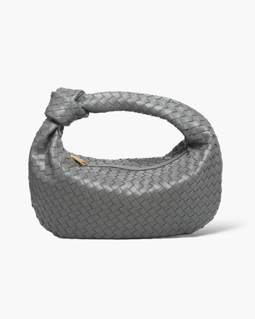 Grå
