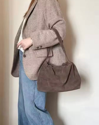 Nola Lille Skuldertaske - Ægte ruskind - Gråbrun - Små tasker - Khaia