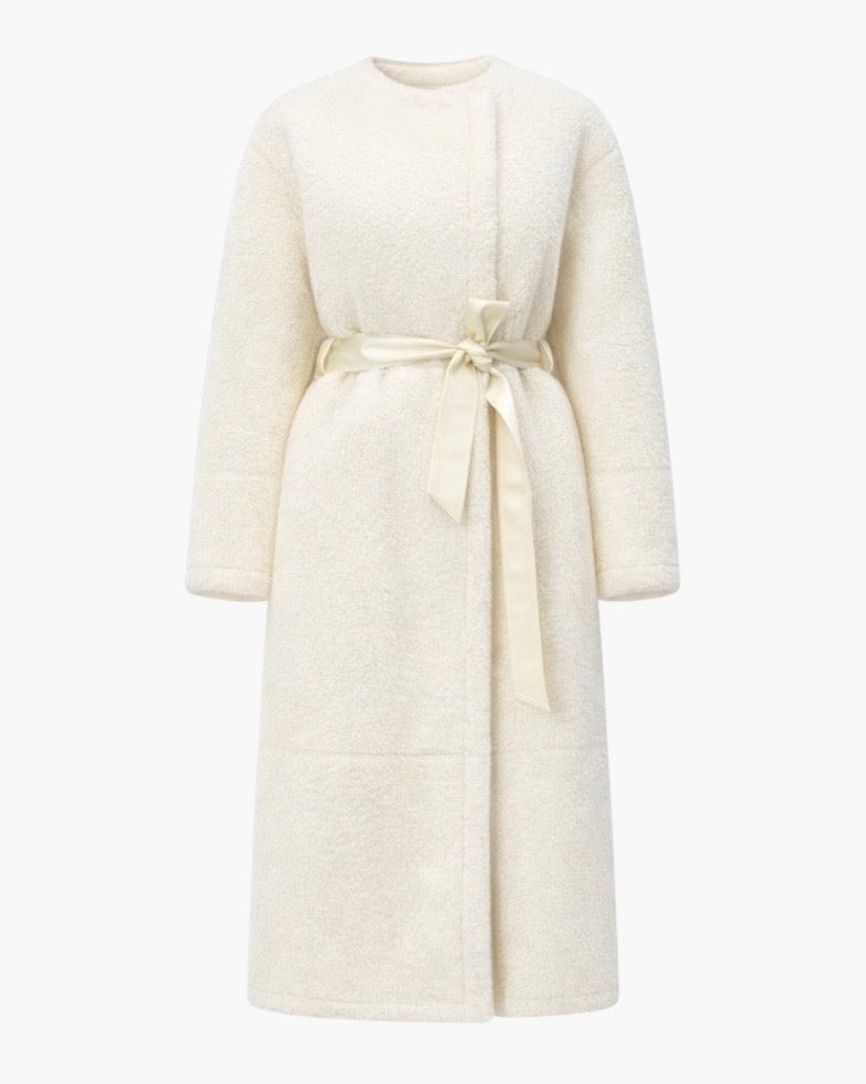 Faux shearling frakke med bindebånd