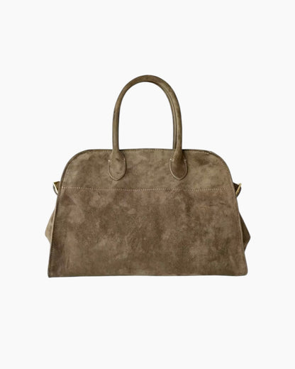 Lulu taske - 39 cm i elegant brun ruskind med rummelig bowlingform. Sofistikeret håndtaske med dobbelte hanke og blød tekstur. Perfekt til hverdag og fest. Tasker, Tasker i ægte ruskind, Bestsellers, Nyheder