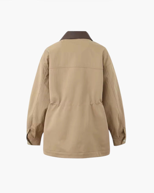 Jakke med kontrastkrave