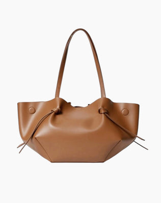 Taske med rynkedetalje og magneter i siden - vegansk læder - Skuldertasker - Khaia