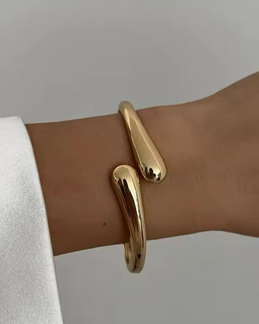 Armbånd med buede ender - Khaia